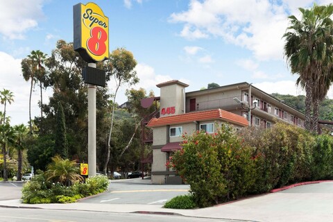 수퍼 8 바이 윈덤 샌디에이고 호텔 서클