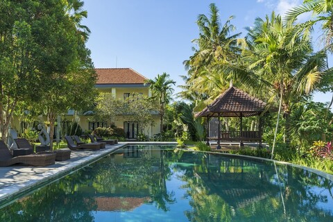 아궁 라카 리조트 앤 빌라