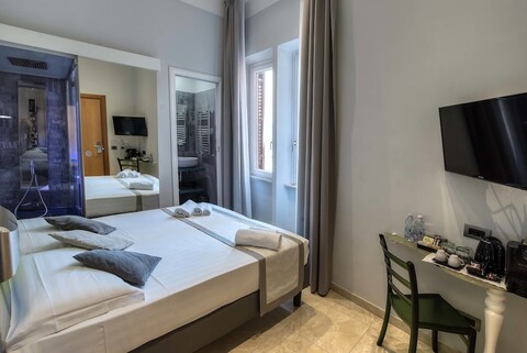 판테온 카에사르 렐라이스