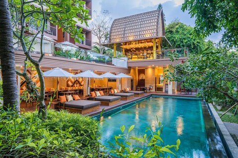 판다와 올 스위트 호텔