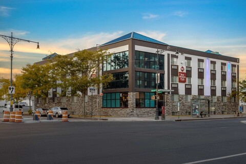 베스트 웨스턴 플러스 브루클린 베이 호텔