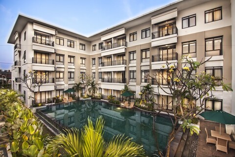 그랜드 쿠타 호텔 & 레지던스