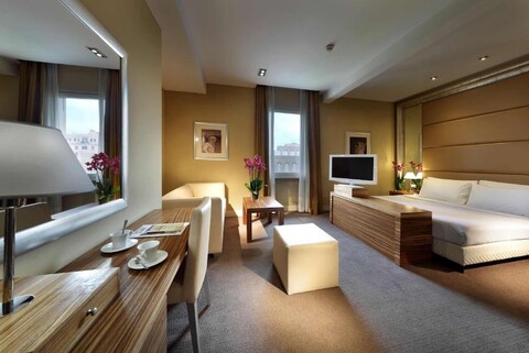 머큐어 로마 센트로 세인트 존