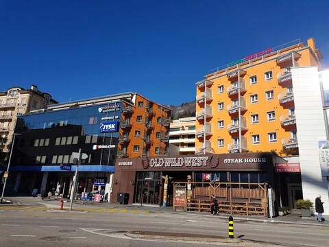 호텔 가르니 몬탈디