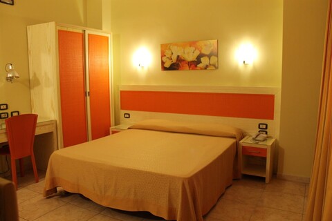 호텔 크리스탈 에볼리