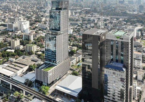 더 쿼터 아리 바이 UHG