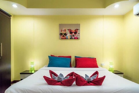 해리즈 호텔, 바 & 레스토랑