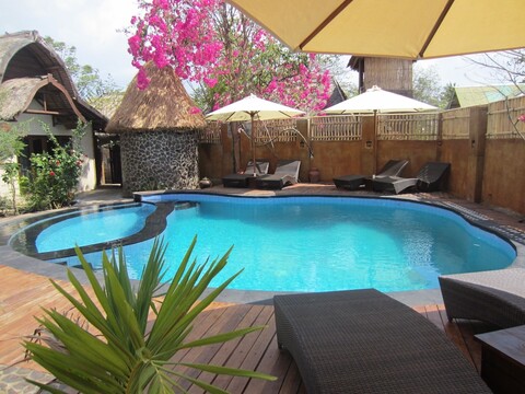 길리 하이드어웨이