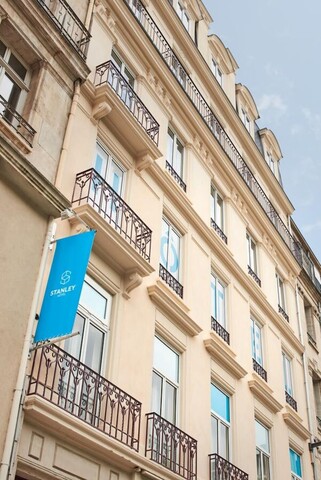 호텔 스탠리 바이 해피컬처