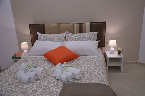 인 & 아웃 마테라