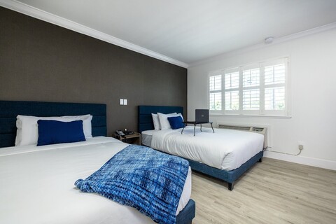 웨이퍼 450 호텔