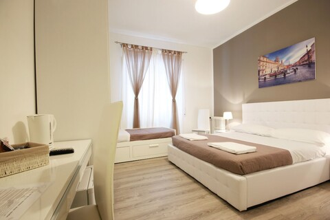 레 피아체 디 로마 B&B