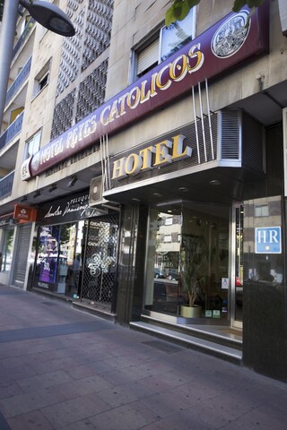 호텔 레예스 카톨리코스