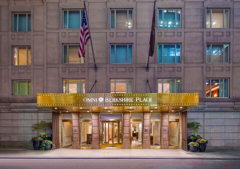 옴니 버크셔 플레이스
