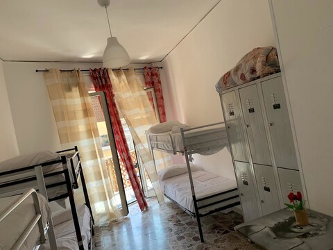 호스텔 알렉산더