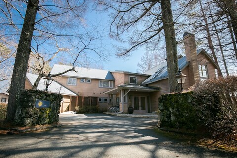 료샤 츠키아카리