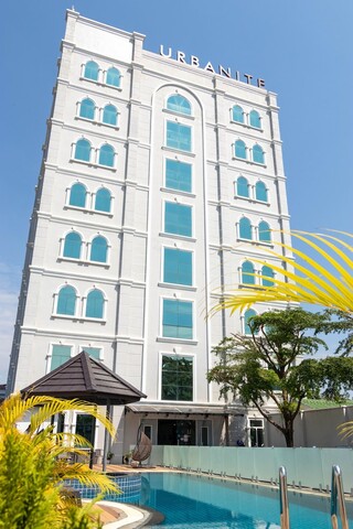 어바나이트 호텔