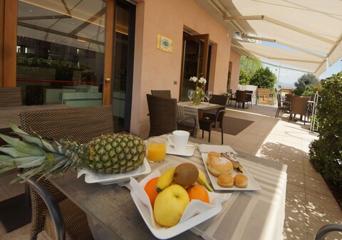 호텔 클라린 14 바이 도리