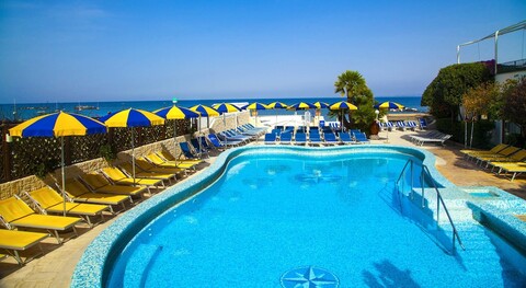 호텔 앰배시아토리