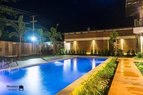 콩 리조트 방비엥