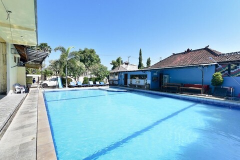 레드도어즈 플러스 @ 싱가라자