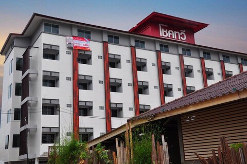 공항의 C 룸 (촘찬)