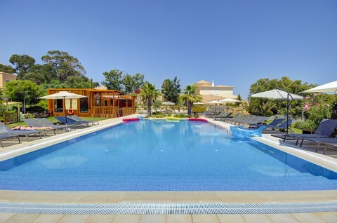 피녜이루 다 발라이아