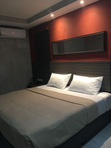 익스프레스 인 - 오스메냐