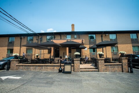 저지 시티의 홀랜드 호텔, 프리 파킹