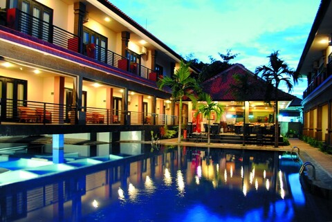 타만 티르타 아유