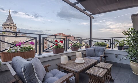 로우이스 아파르테멘트스 갈라타