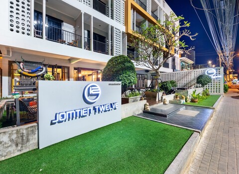 더 좀티엔 트웰브