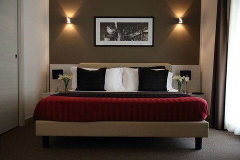 스텔레 호텔 더 비지네스트