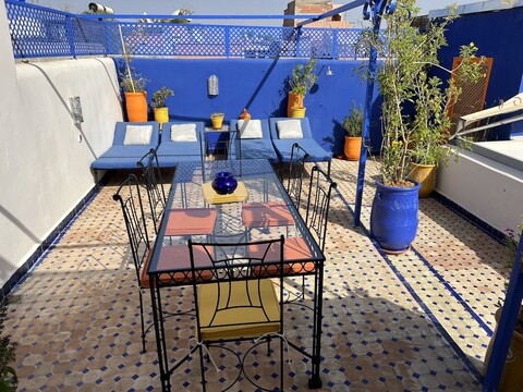 리야드 빌라 엘 아르자