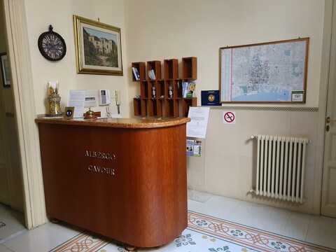 알베르고 카부르