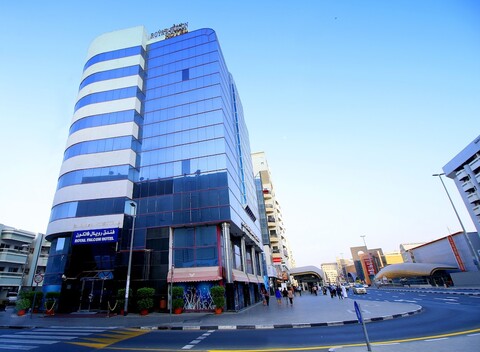 로열 팔콘 호텔