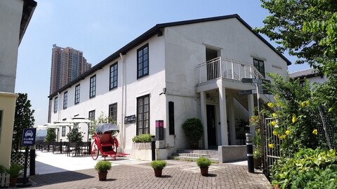 자오 쭝이 아카데미, 헤리티지 로지