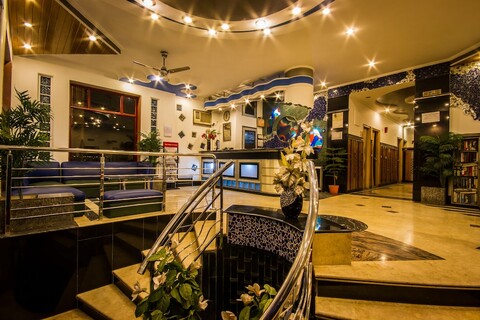 더 선 코트 호텔 야트리