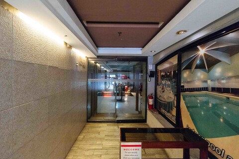 레드도어즈 @ 티몽 애비뉴 케손 시티