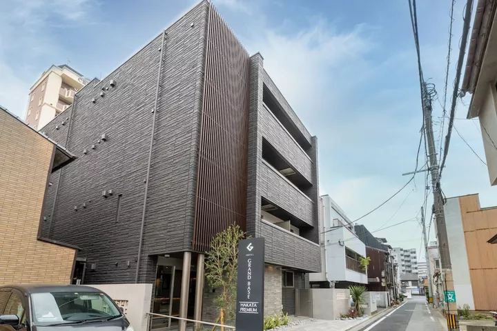 GRAND BASE Hakata Premium