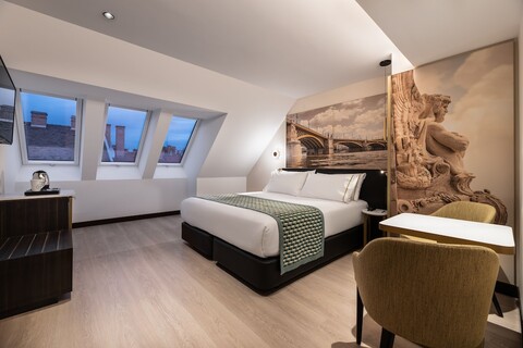 유로스타스 앰배서더