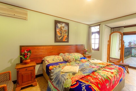 파충 인다 호텔 & 레스토랑