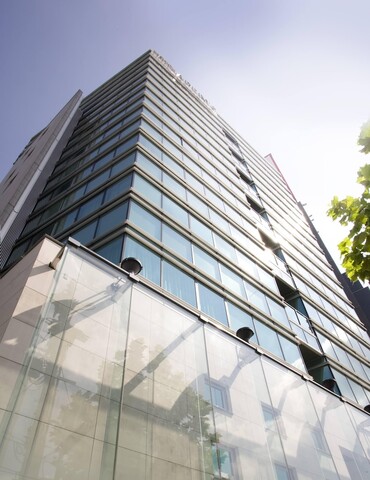 호텔 아페르토-어덜츠 온리