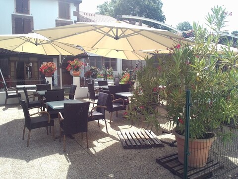 기떼 주하르페타 랑도네 르펠런 호스텔