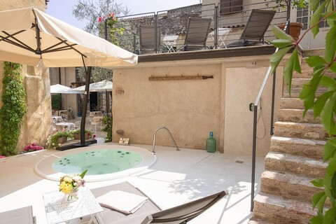 B&B 코르테 알마 스파 앤 럭셔리 홈