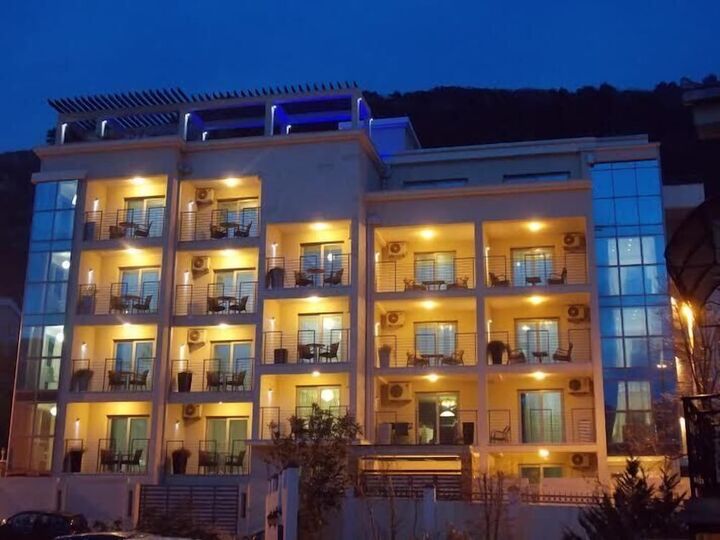 아파트먼트  룸 그랜드 팔라조-i