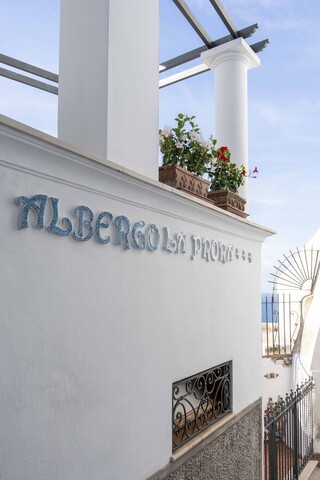 알베르고 라 프로라