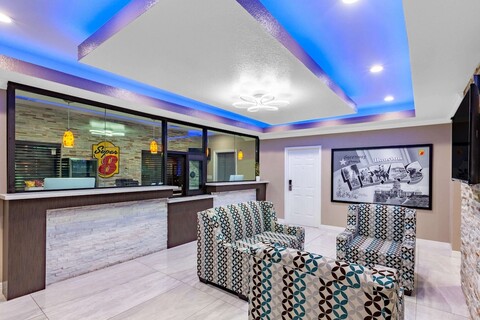 슈퍼 8 바이 윈덤 휴스턴 노스웨스트 사이프러스