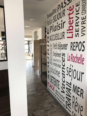 키리아드 다이렉트 라 로셸 쉬드 아이트르