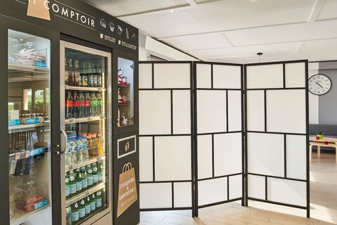 키리야드 다이렉트 스트라스부르 외스트 - 제니트